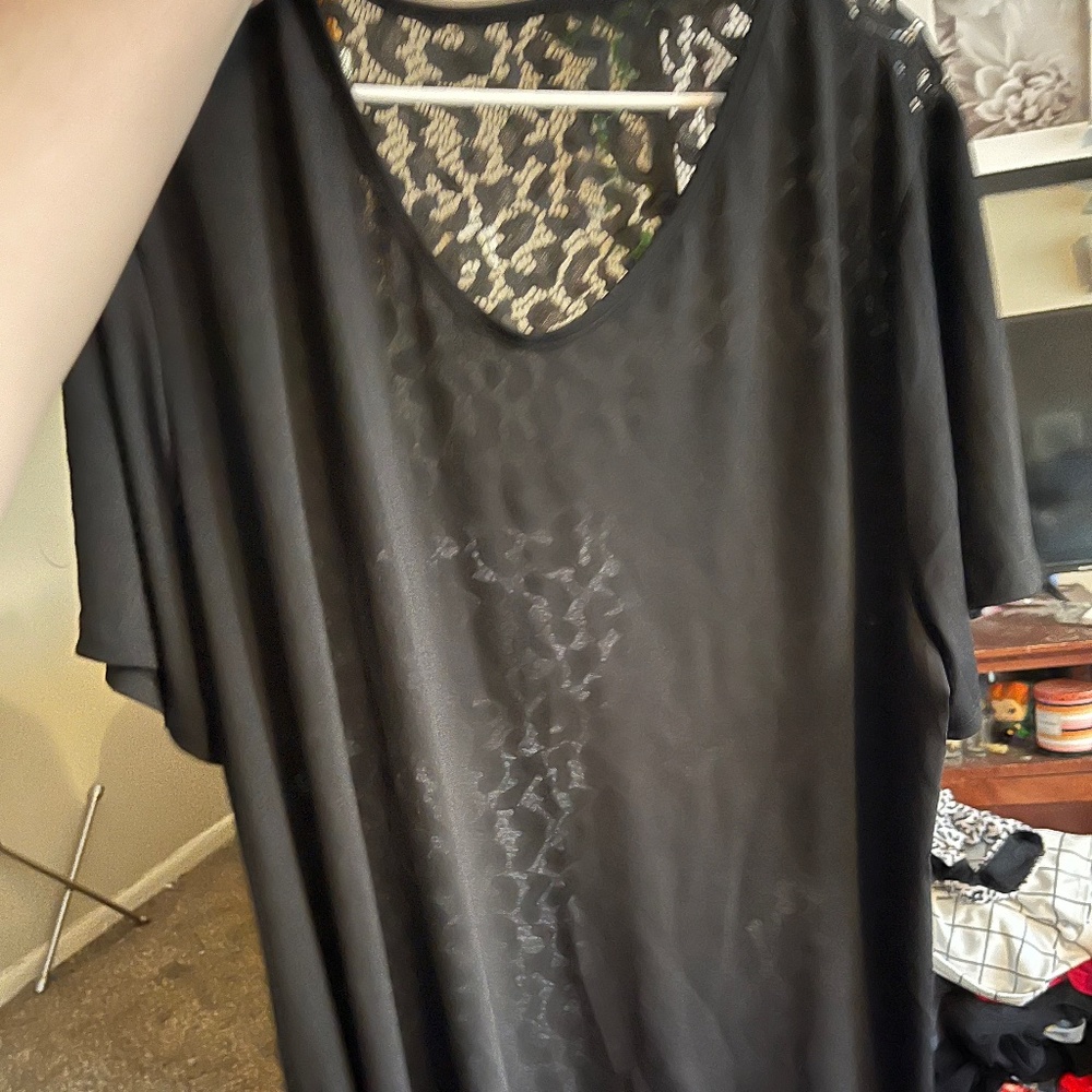 SHEIN black top with all lace back